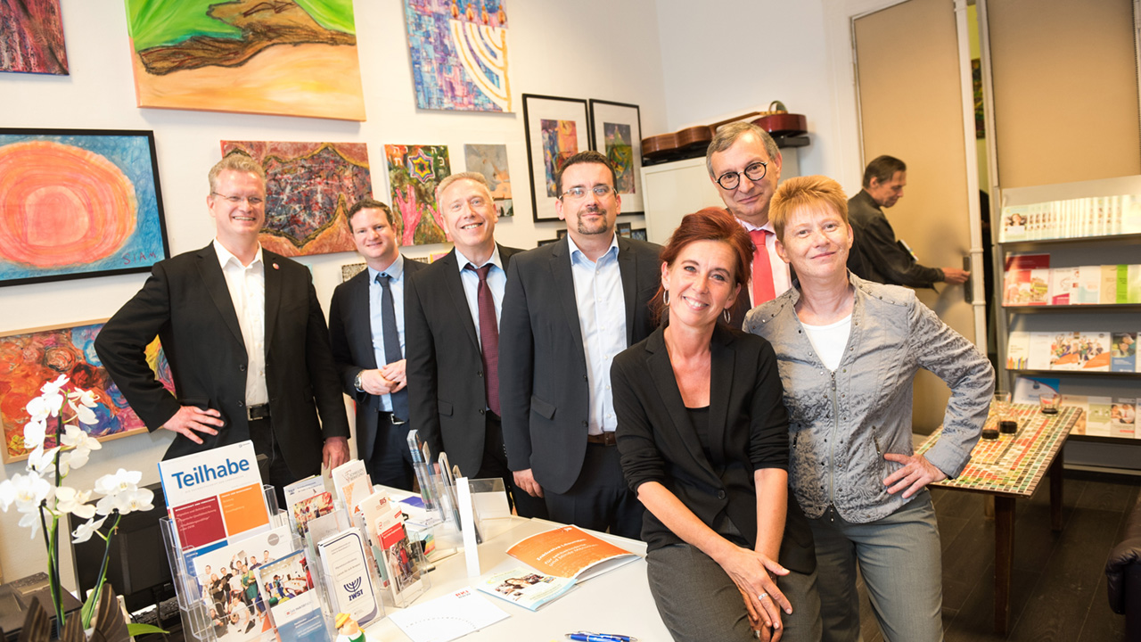 Team vom Kunstatelier Omanut