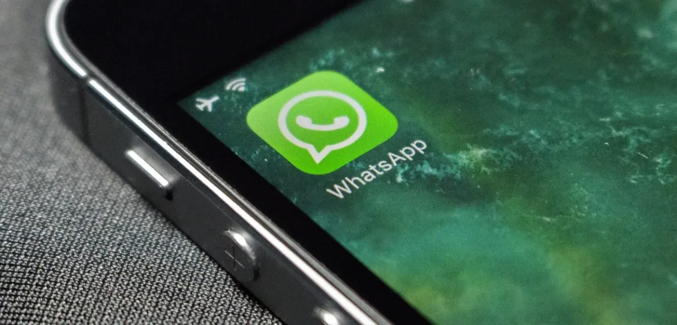 Whatsapp auf einem Handybildschirm