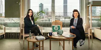 Ira Rosensaft und Laura Cazes im Studio